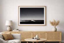 Load image into Gallery viewer, Distant